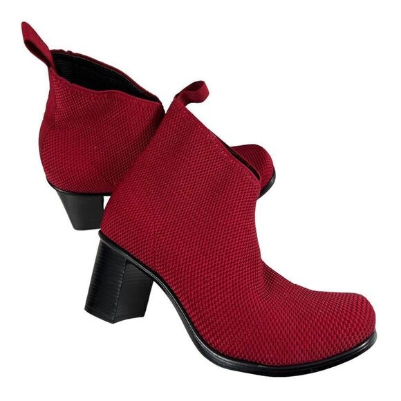 NWOT Charleston Shoe Company Telfair Booties - Picture 1 of 7